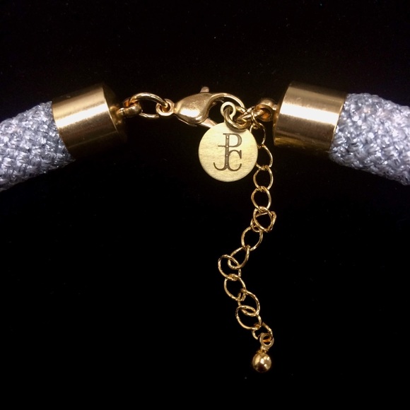 The GLAM GODDESS Statement Necklace - Picture 6 of 9